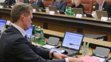 «День» – об угрозах в гуманитарной сфере